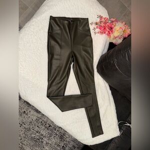Express Green Leggings with Sleek Fit